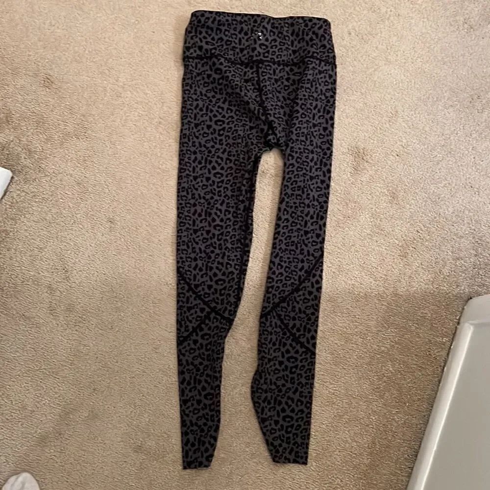 Varley leopard legging XS New - Picture 2 of 4